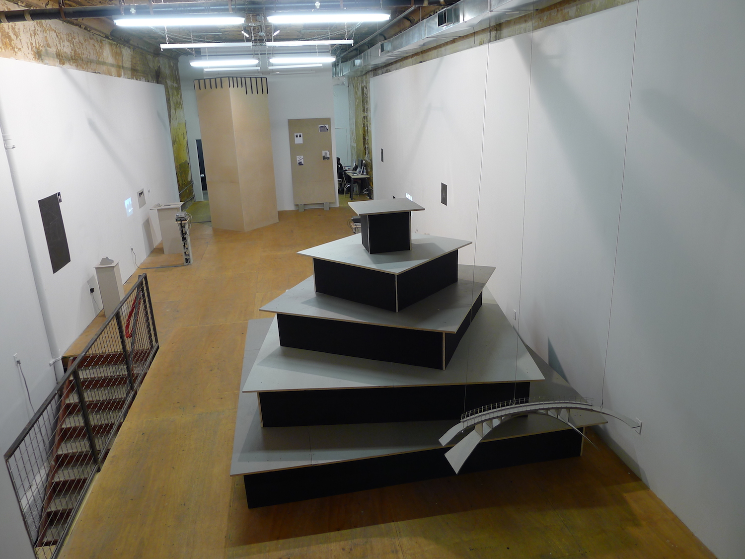 f.p. boué, *infinite instant*. Installation view